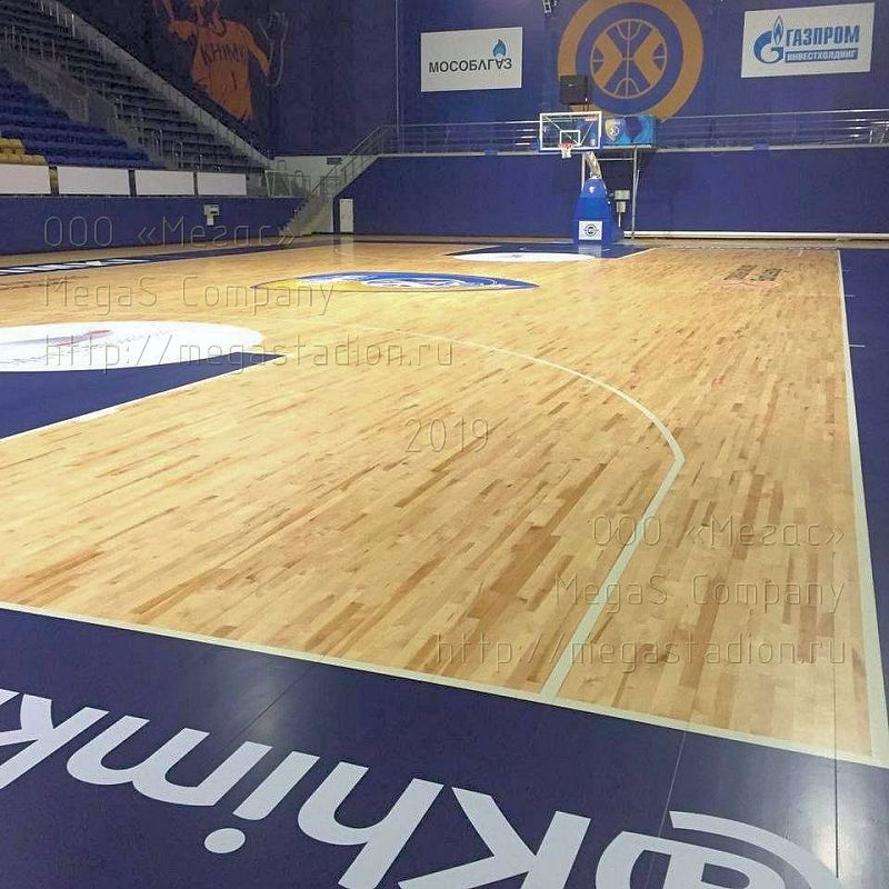 Новый спортивный паркет в баскетбольном центре "Химки"